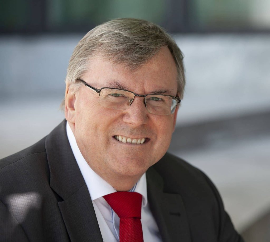 Herbert Zippold mit roter Krawatte