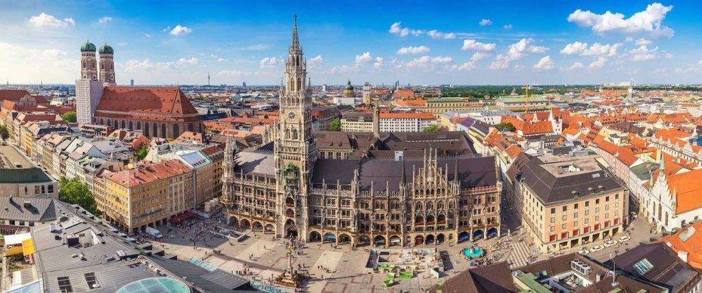 München Marienplatz und Rathaus von der Luft